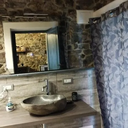 Πανσιόν La Pietra Di Sersa *