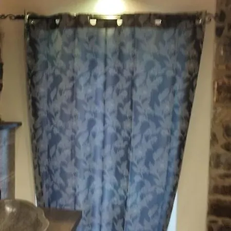 Πανσιόν La Pietra Di Sersa *