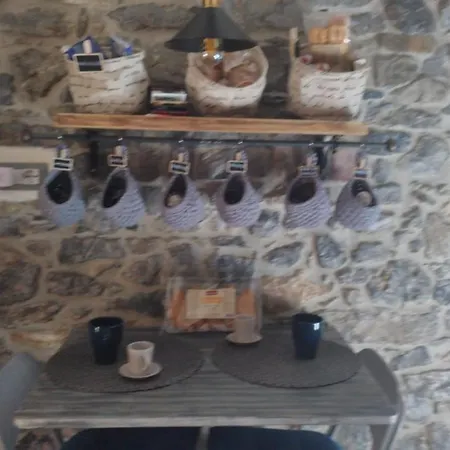 בית הארחה La Pietra Di Sersa Quaratica