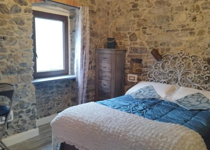 Pensionat La Pietra Di Sersa Quaratica