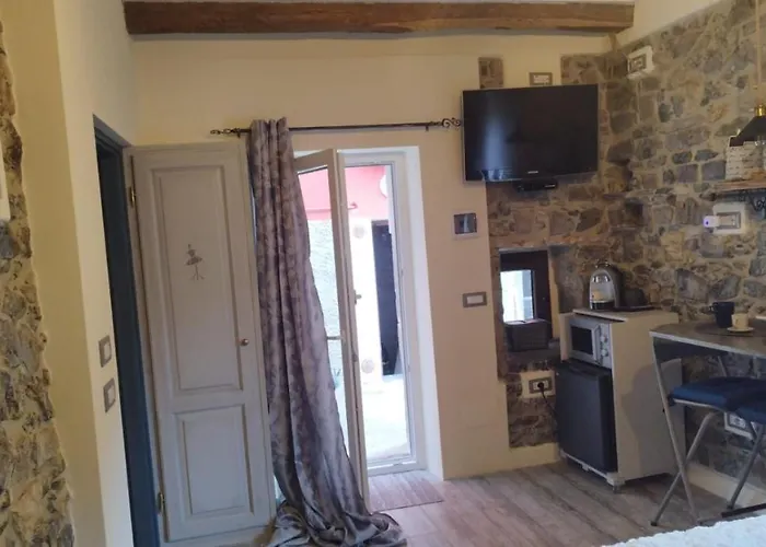 Pensionat La Pietra Di Sersa 3*