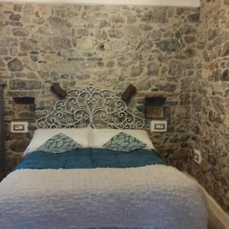 La Pietra Di Sersa Penzion